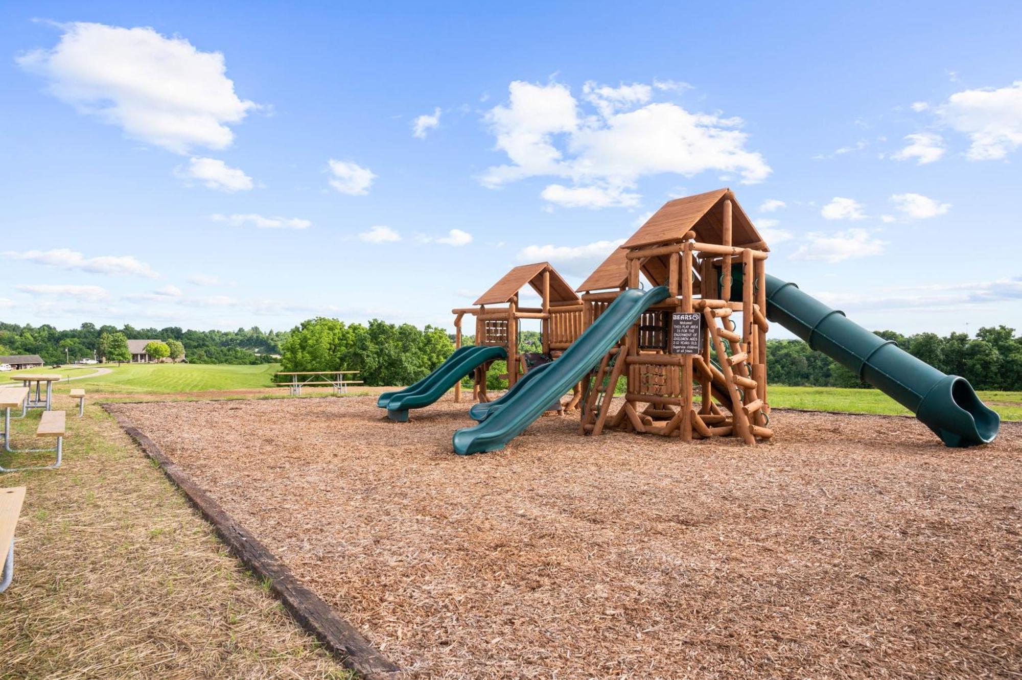 The Lodges At Eden Reserve - Pet Friendly Cabins Near Ark Williamstown Bagian luar foto